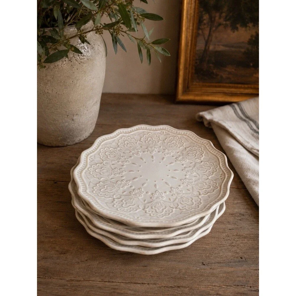 Pioneer Woman Embossed Stoneware Dinnerware Set 15 Pieces Plates & Bowls